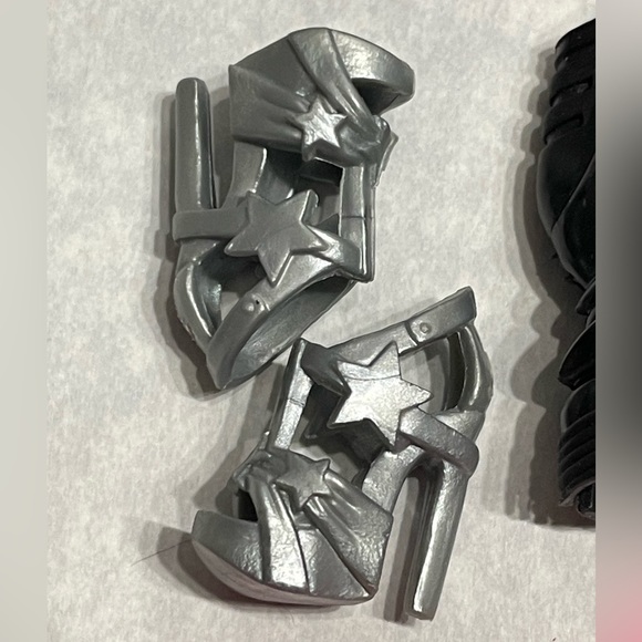 9 fancy Barbie & fashion doll heels & slippers excellent condition - Picture 7 of 10